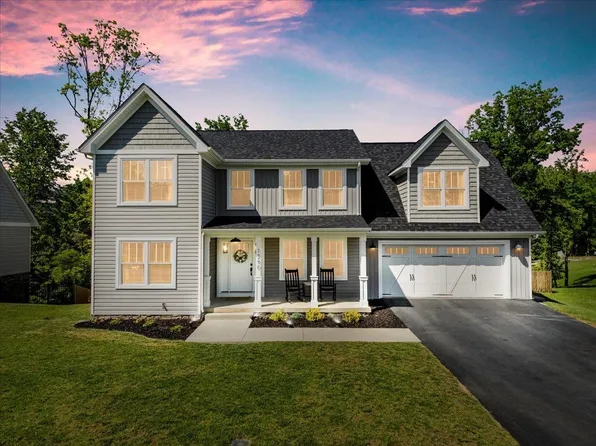 1290 Walnut Ridge Rd, Christiansburg, VA 24073