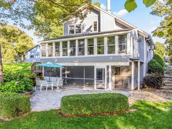 1569 Lake Holiday Dr, Sandwich, IL 60548