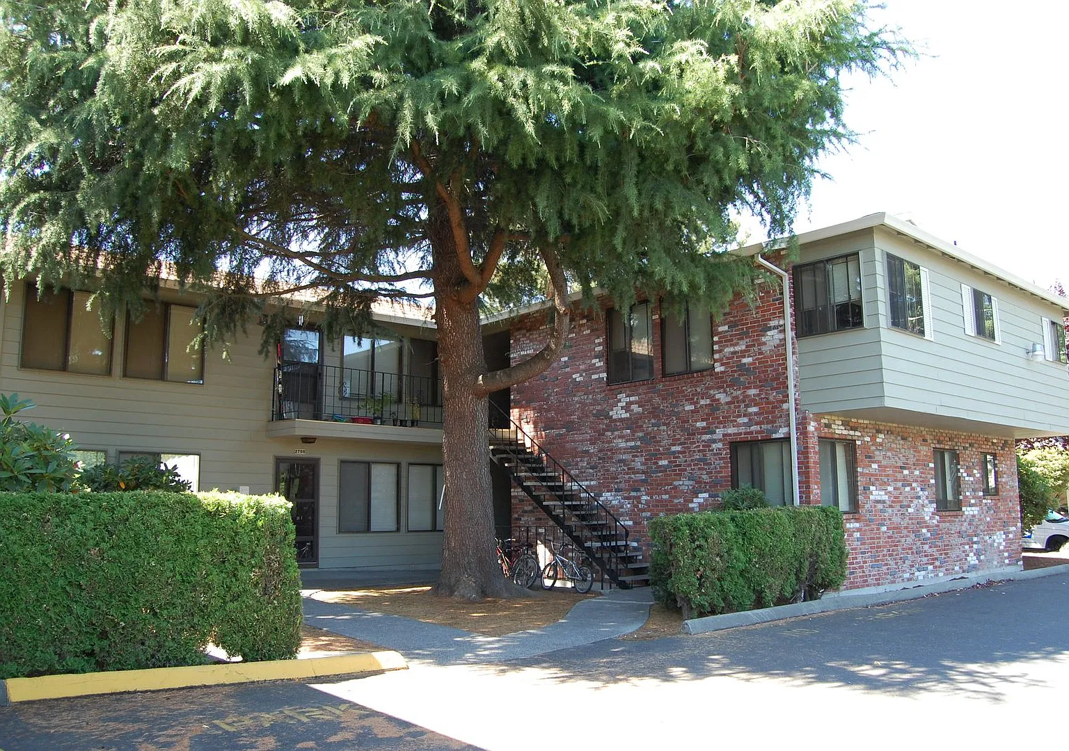 Huntington House — Photo 3