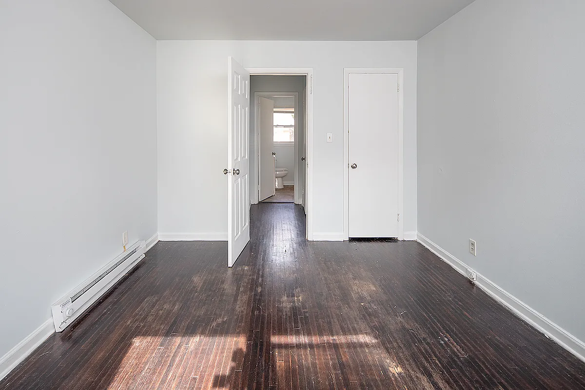 Building Photo - 5300 Clearmont Ave #3