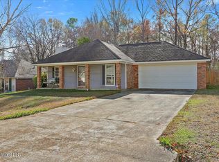 635 Dorothy Ln, Jackson, MS 39272