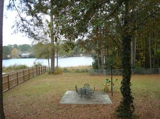 100 Autumn Ln, Moncks Corner, SC 29461