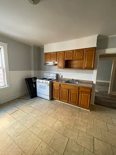 152 Tremont St Photo 1