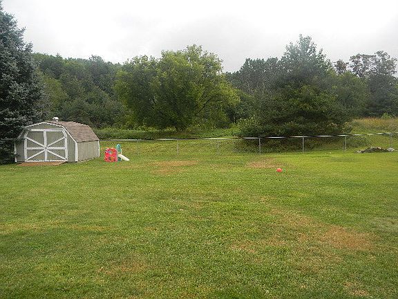 2nd image of 49 Red Wing Ln