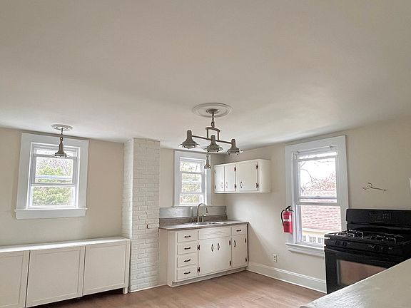 2nd image of 193 Scharer Ave Floor 2