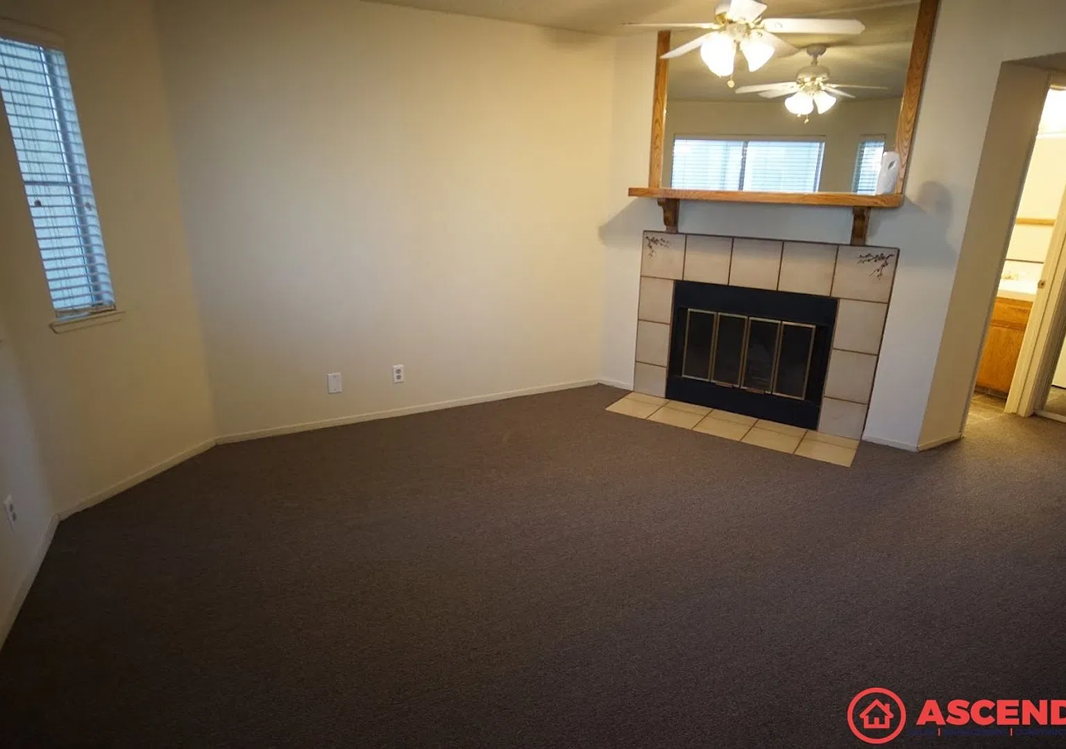 Stunning Townhome in Southwest Bakersfield! — Photo 2