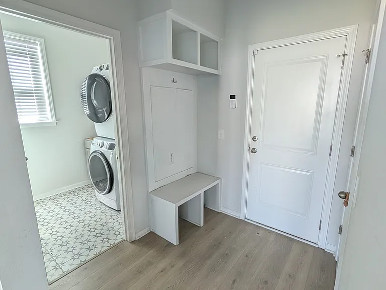 8824 Credence Dr — Photo 16