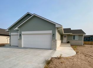 821 E Sunset St, Goddard, KS 67052