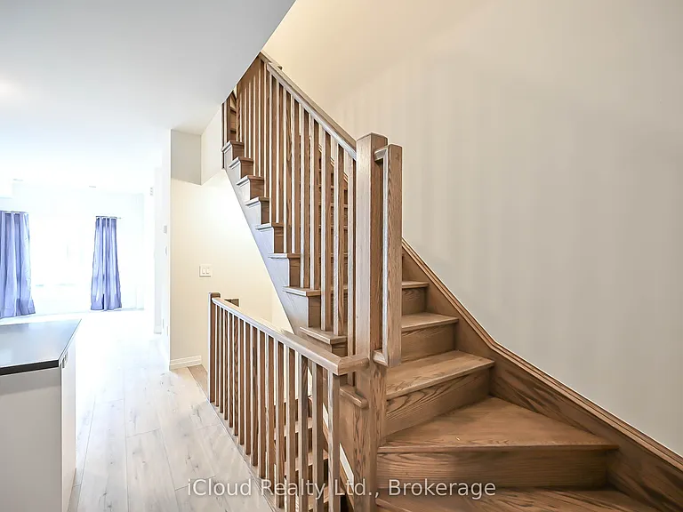 720 Grey St #58 — Photo 16