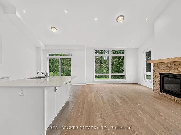 139 Marina Village Dr — Photo 4