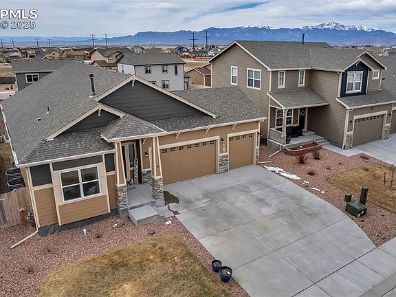 4th image of 9816 Jaggar Way