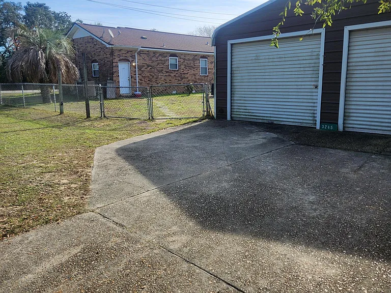 3245 N Blue Angel Pkwy — Photo 7