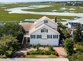 75 Marsh Hen Dr, Pawleys Island, SC 29585