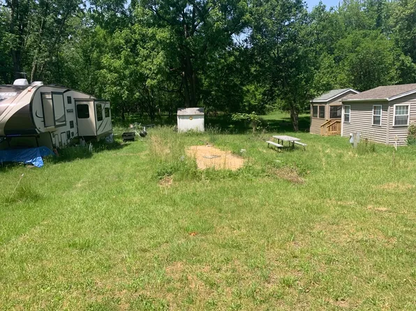 29/256 Woodhaven Dr E, Sublette, IL 61367