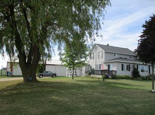 N6358 Triple T Rd, Mount Calvary, WI 53057