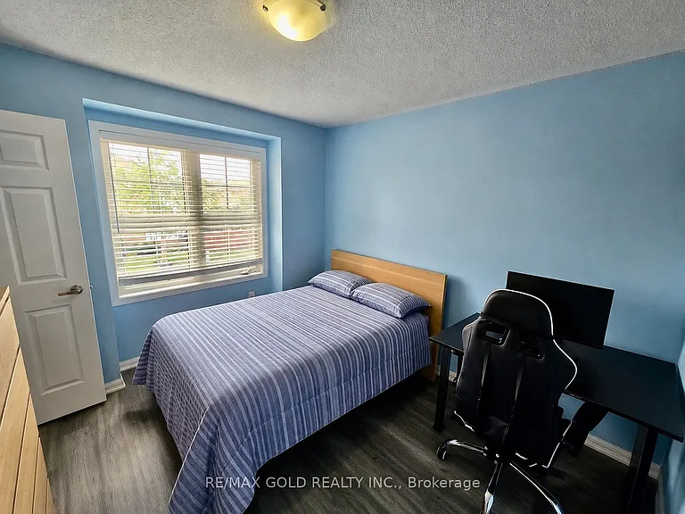 1061 Nadalin Hts — Photo 18