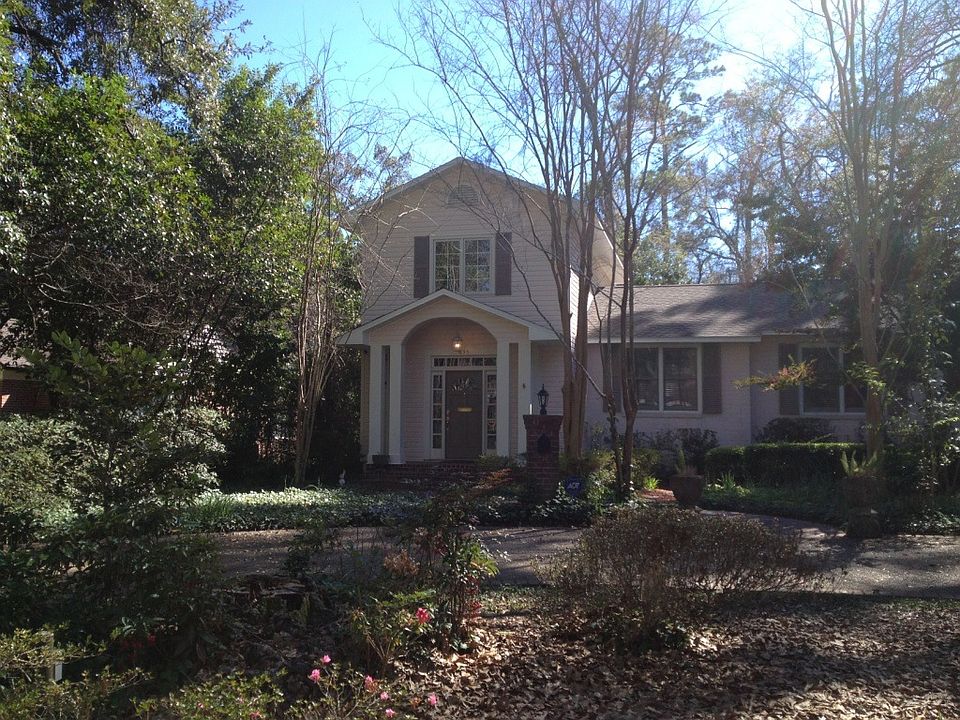 1st image of 835 N Forest Dr