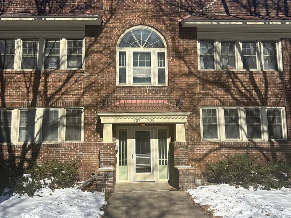707 5th St SE #1, Minneapolis, MN 55414