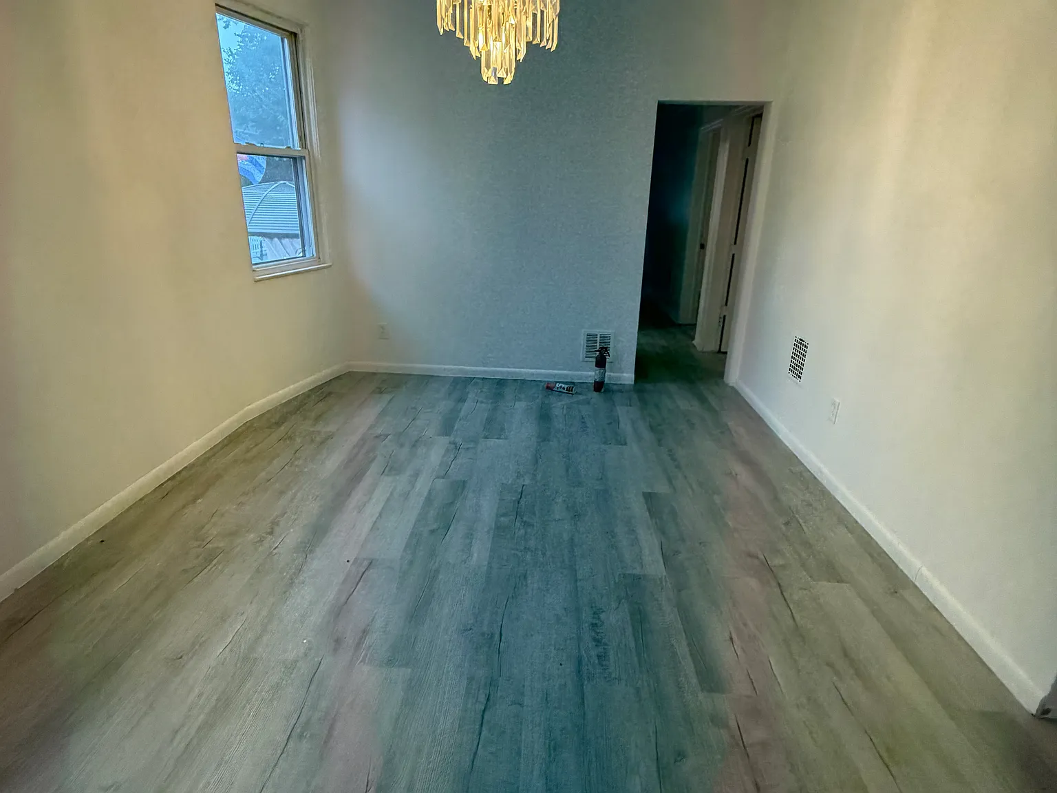 3 bed, 1000 sqft, $3,396 — Photo 3