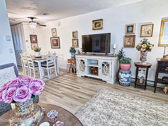 5th image of 1257B Argyll Circle