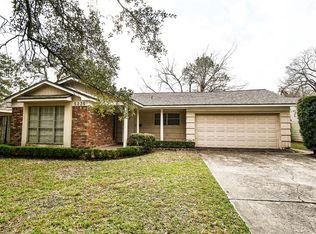 5235 Beechnut St, Houston, TX 77096