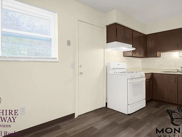 3042 Sandridge Ave #3042 — Photo 49