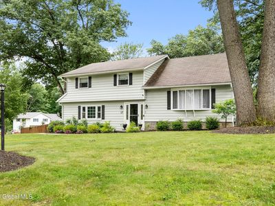 17 Settlers Lane, Ballston Lake, NY, 12019