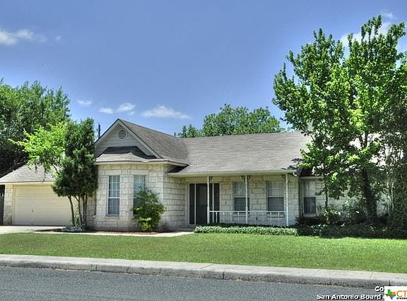 3rd image of 114 Park Pl