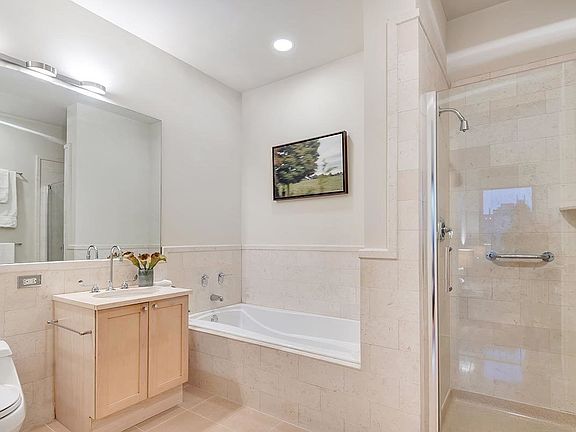 5th image of 252 7th Ave APT 16B