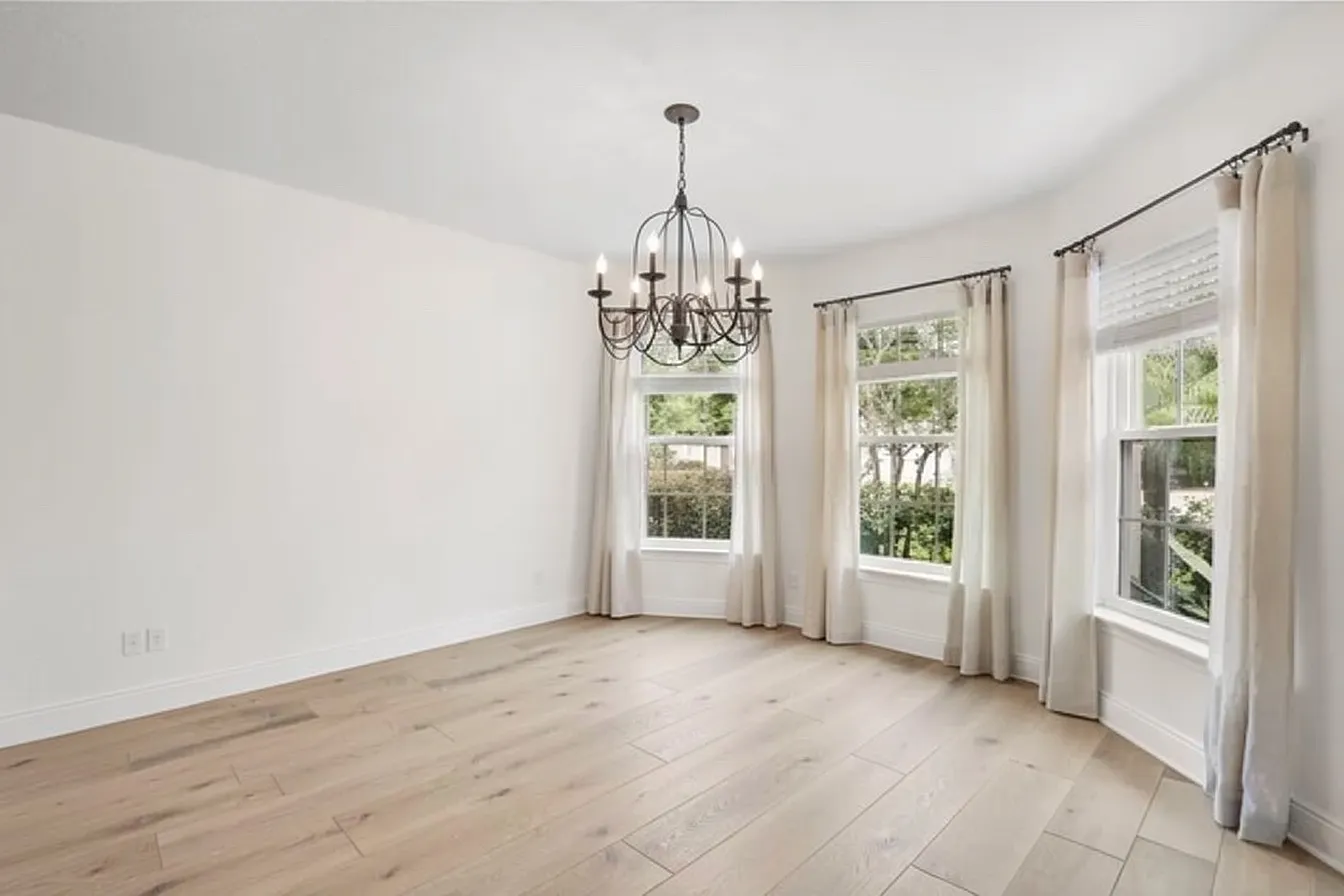 3 bed, 1776 sqft, $2,400 — Photo 3