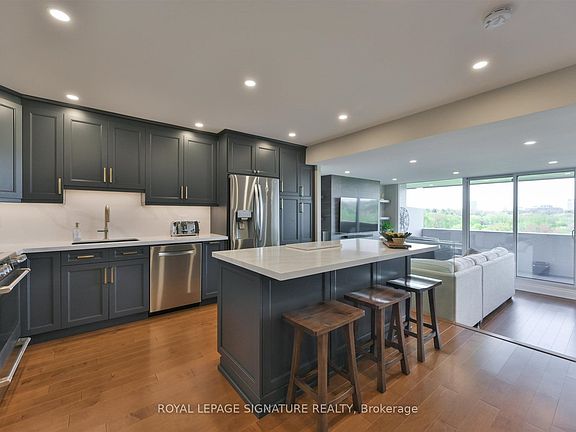 4th image of 240 Scarlett Rd #912