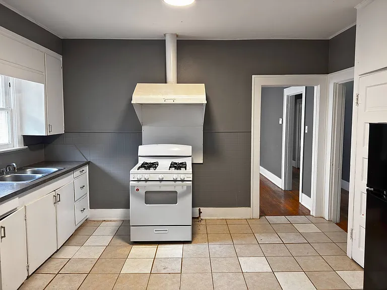 1705 Pearl Ave — Photo 10