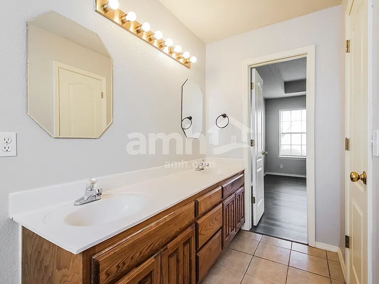 19713 E 38th Pl S — Photo 10