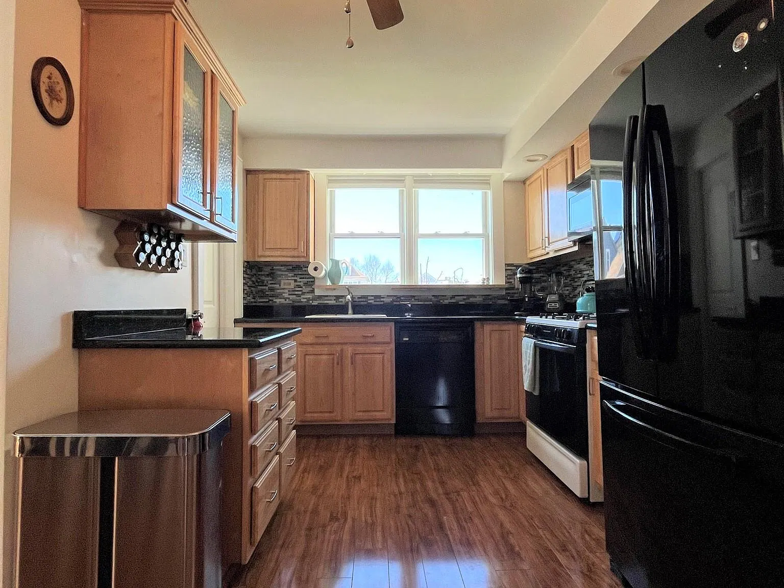 134 Maple Ave — Photo 3