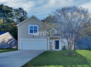 577 English Oak Cir, Moncks Corner, SC 29461