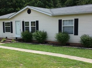 143 Mountain Meadows Dr, Bessemer City, NC 28016