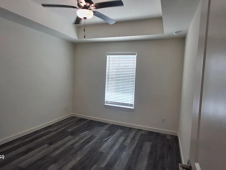 3170 Oleander Ave — Photo 4