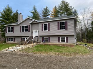 3 Davis Dr, Augusta, ME 04330