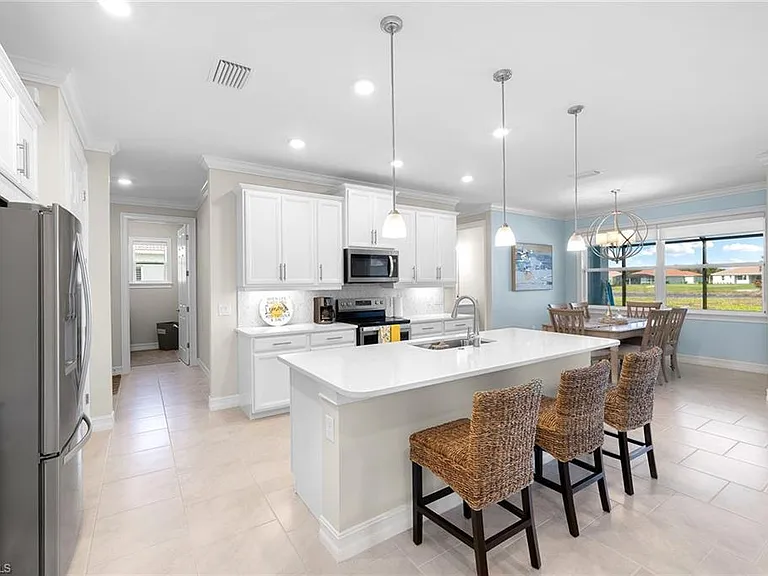 18713 Lake Hammock Dr — Photo 9