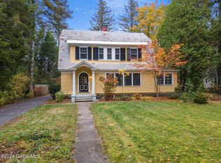 11 Sunnyside Rd, Scotia, NY 12302