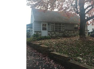 9441 Academy Rd, Philadelphia, PA 19114