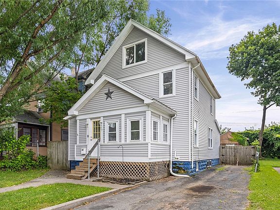 3rd image of 77 Avis St