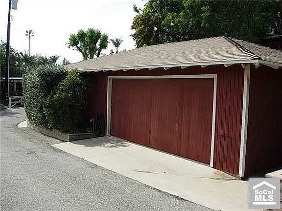 3rd image of 5131 E Crescent Dr