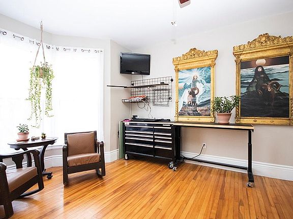 4th image of 1200 Westminster St #2