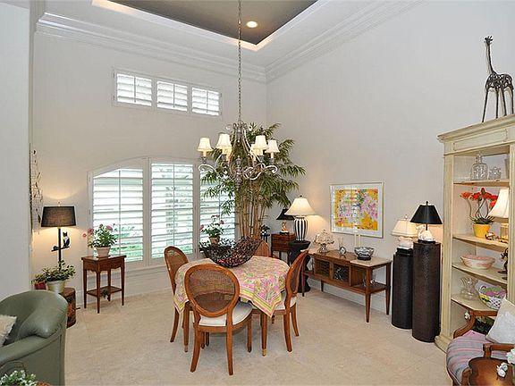 3rd image of 25 Island Green Ct