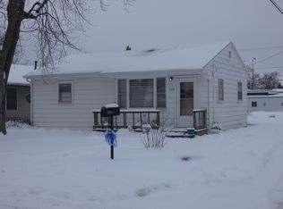 135 S Quincy Ave, Bradley, IL 60915