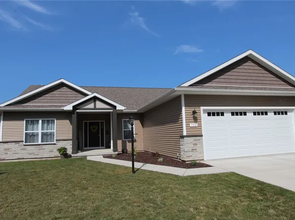 302 N Indiana St, Tuscola, IL 61953