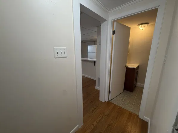 8 Alberta Ter, Cambridge, MA