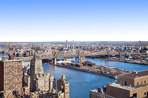 Sold by Town Residential | media 5