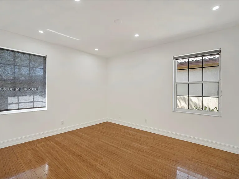 1251 Hayes St — Photo 29